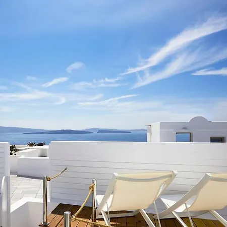 Numinous 2 Oia (Santorini)